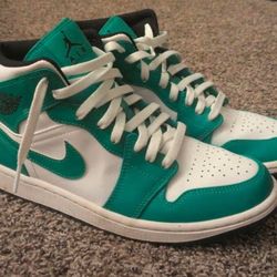 Air Jordan 1