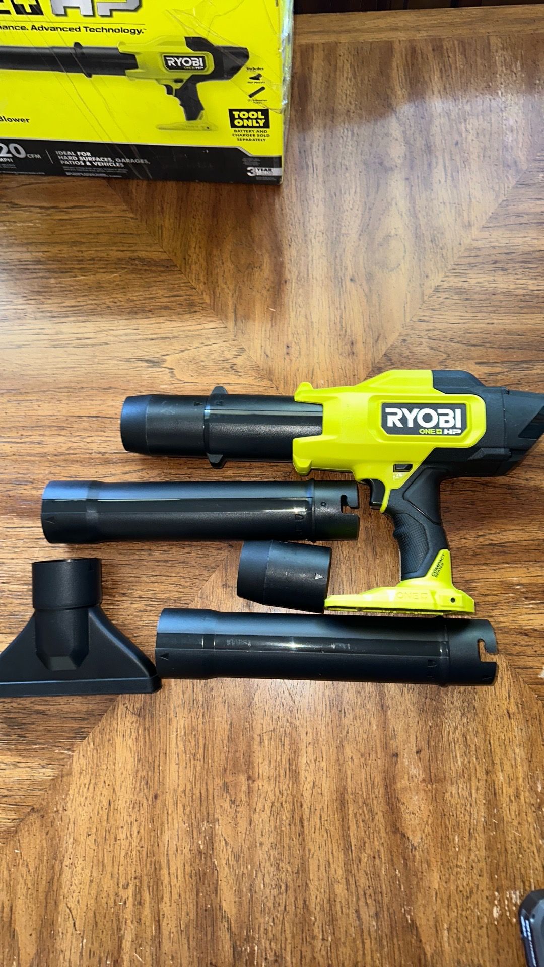 RYOBI ONE+ HP 18V Brushless Cordless 220 CFM 140 MPH Compact Leaf Blower