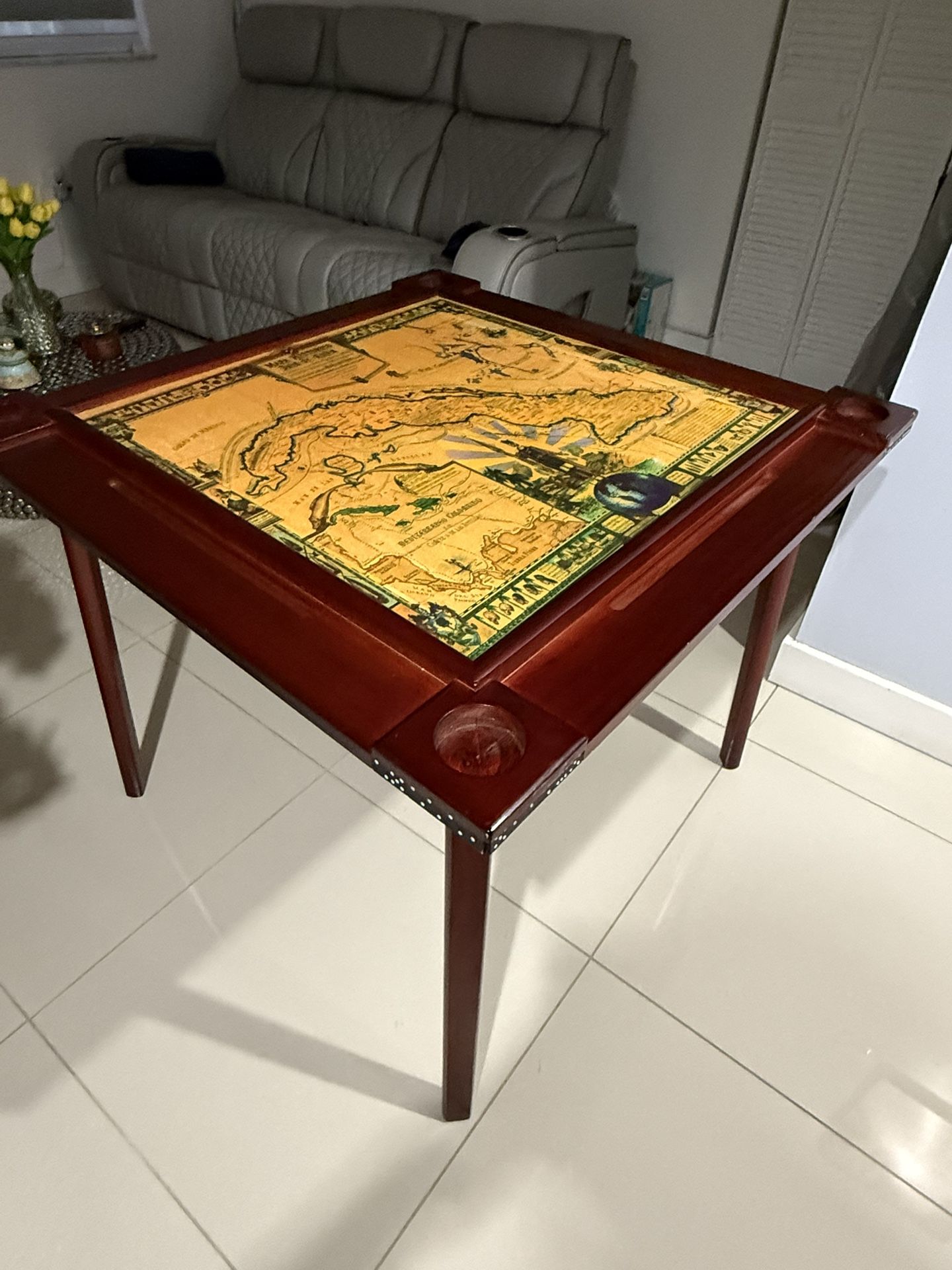 Domino Table