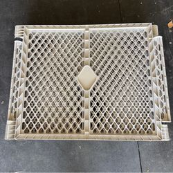 Folding panel gate