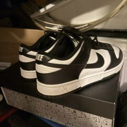 Nike Size9 Blk/white