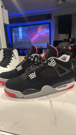 Jordan 4s