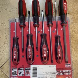 Milwaukee Screw Driver Set 8 Pieces