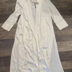 Zara Size Medium White Silkie Robe
