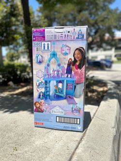 Disney Frozen Castle Playset, Frozen Toys, Frozen Castle, Disney, Disney Frozen, Disney Frozen Castle, Disney Castle, Elsa, Elsa Frozen, Frozen Elsa
