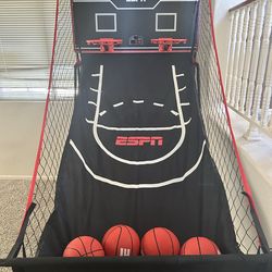 Arcade basketball hoop
