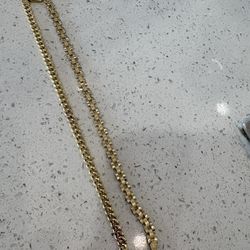 10k rolex and cuban bracelet !! if posted its still available !!