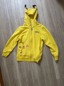 Pikachu zip up hoodie LG