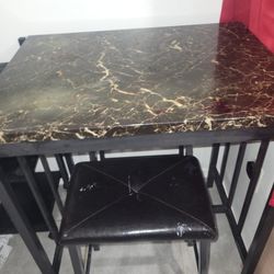 Small Table With 2 Chair