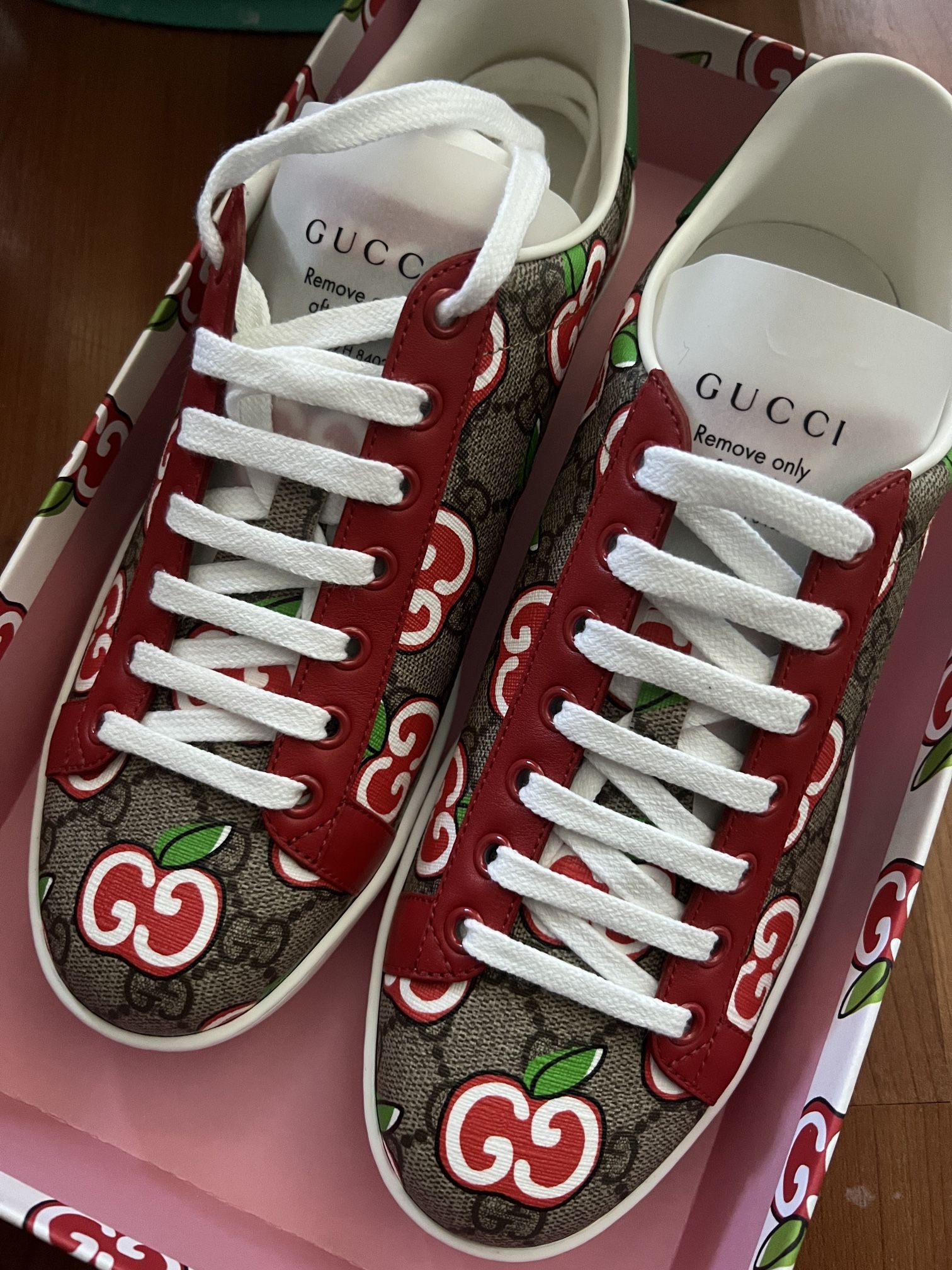 Gucci Sneakers