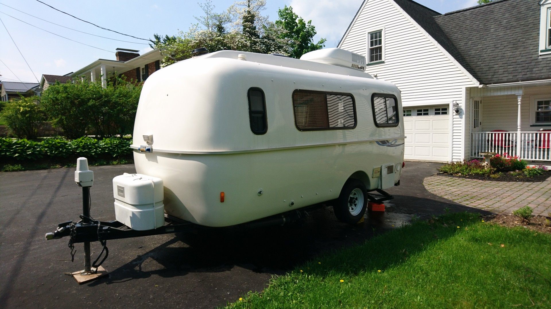 Casita 17' Freedom Deluxe Travel Trailer