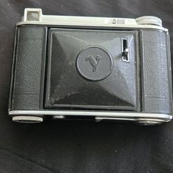 Vintage Voigtlander Bessa 66 1(contact info removed)