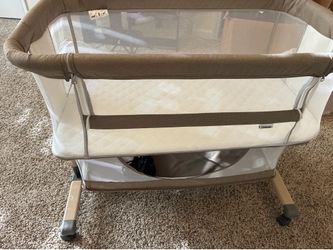 Bassinet hardly used