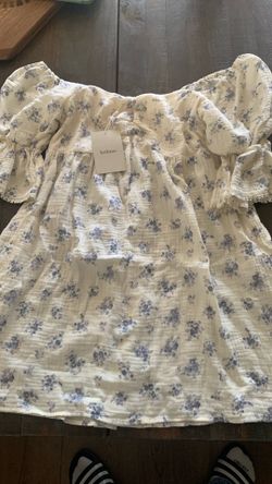 Women’s dress size medium