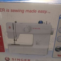 Singer Sewing Machine 1512