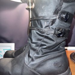 Women’s Size 8 Black Winter/Outdoor boots. Brand new🔥