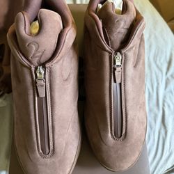 Shai 001 Truffle Size 14 brand new No Trades 