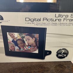 Ultra Slim  Digital Picture Frame