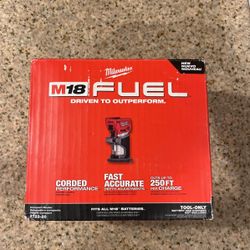 Milwaukee Compact Router