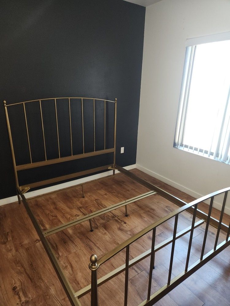 Queen Metal Bed Frame