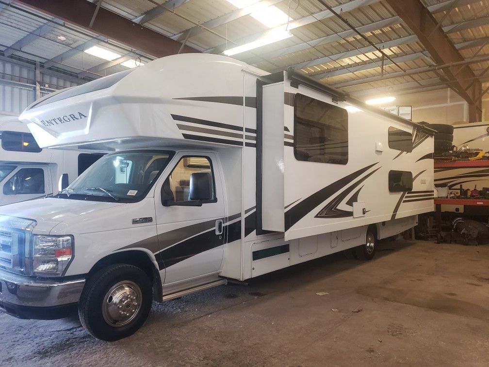 Odyssey Entegra Motorhome RV 2019 31F Model
