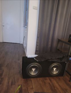 JL Audio Dual Subwoofer Box
