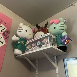 Hellokitty Holiday greeter