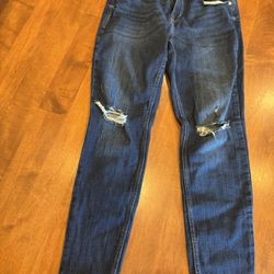 Woman’s Old Navy, skinny jeans, shipping available