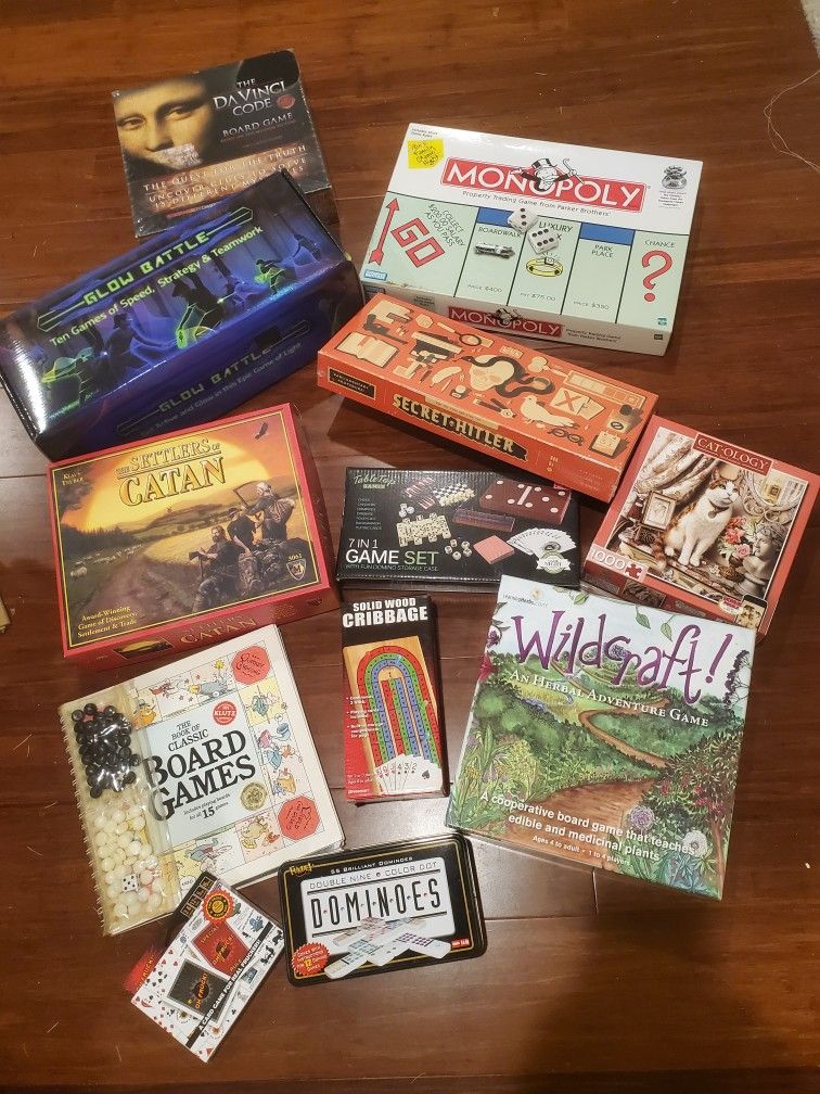 11 Board Games + 1 Puzzle