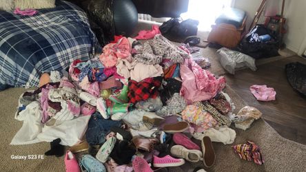 Girls clothes 4-5 T