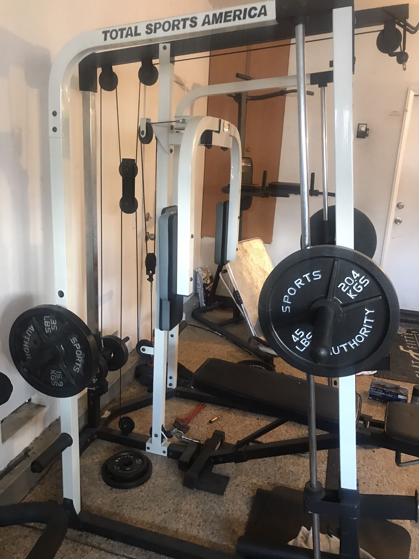 Tsa 2000 smith machine for Sale in Temecula, CA OfferUp