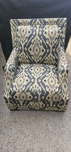 NEW! John Michael DESIGNER CHAIR