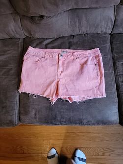 Women’s Size 15/16 Pink Denim Shorts – $5