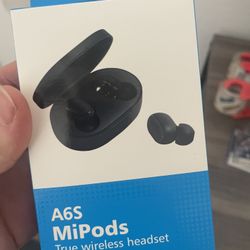 Earbuds