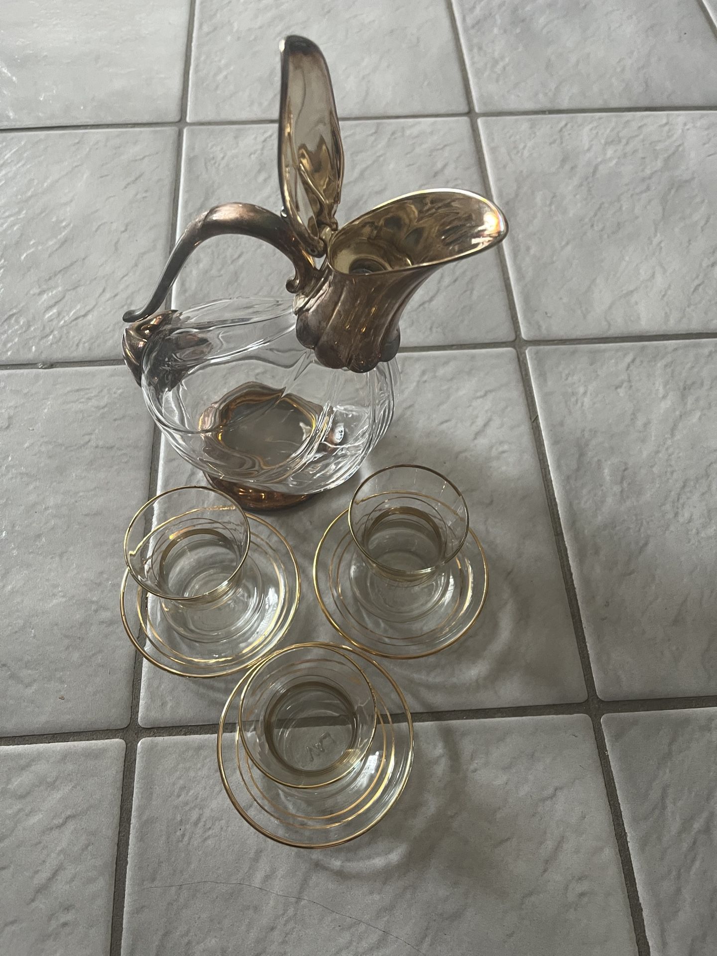 Vintage silver/gold goose shaped Glass Pitcher set and Cup Set