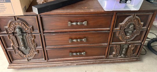 Dresser