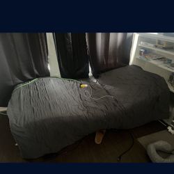 Twin Massage/hospital  Bed