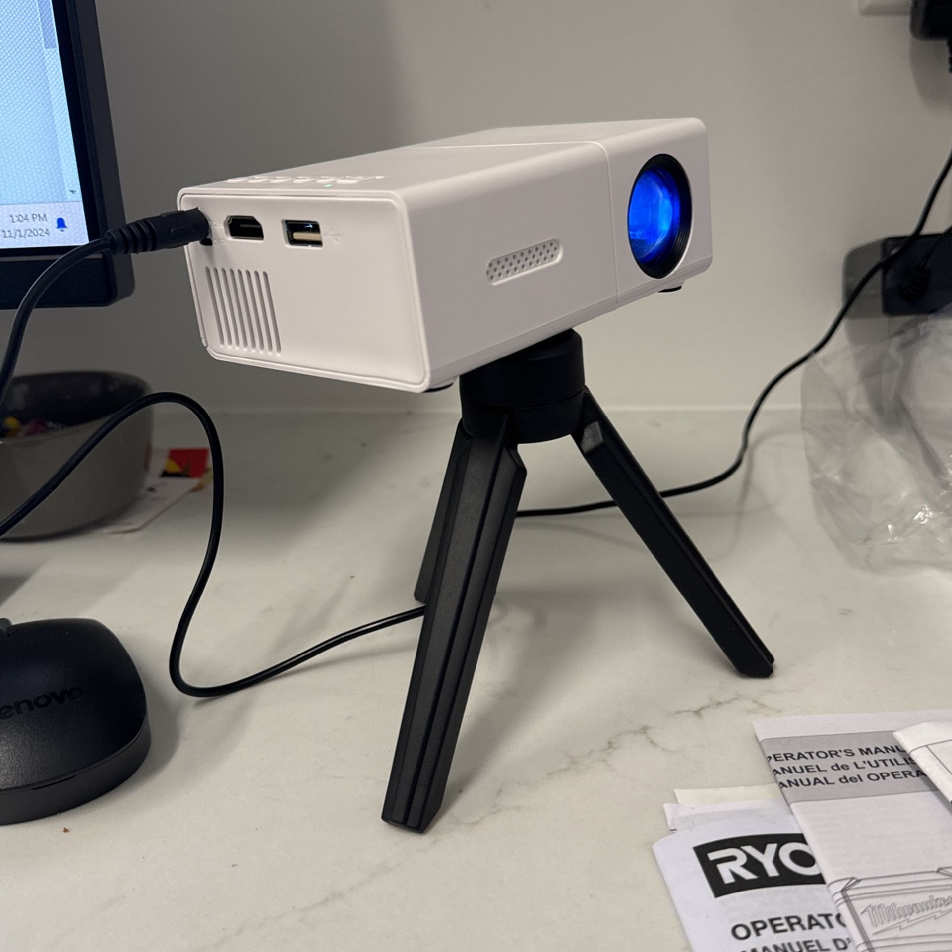 LED Light Source Mini LED Projector. High Resolution Projector