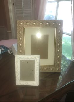 Shabby chic picture frames