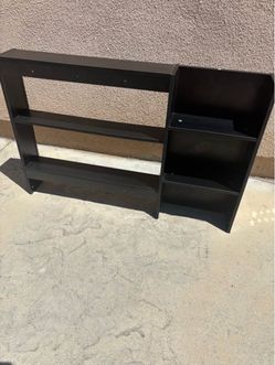 Good condition  wooden shelf 38 x 5 x 24“