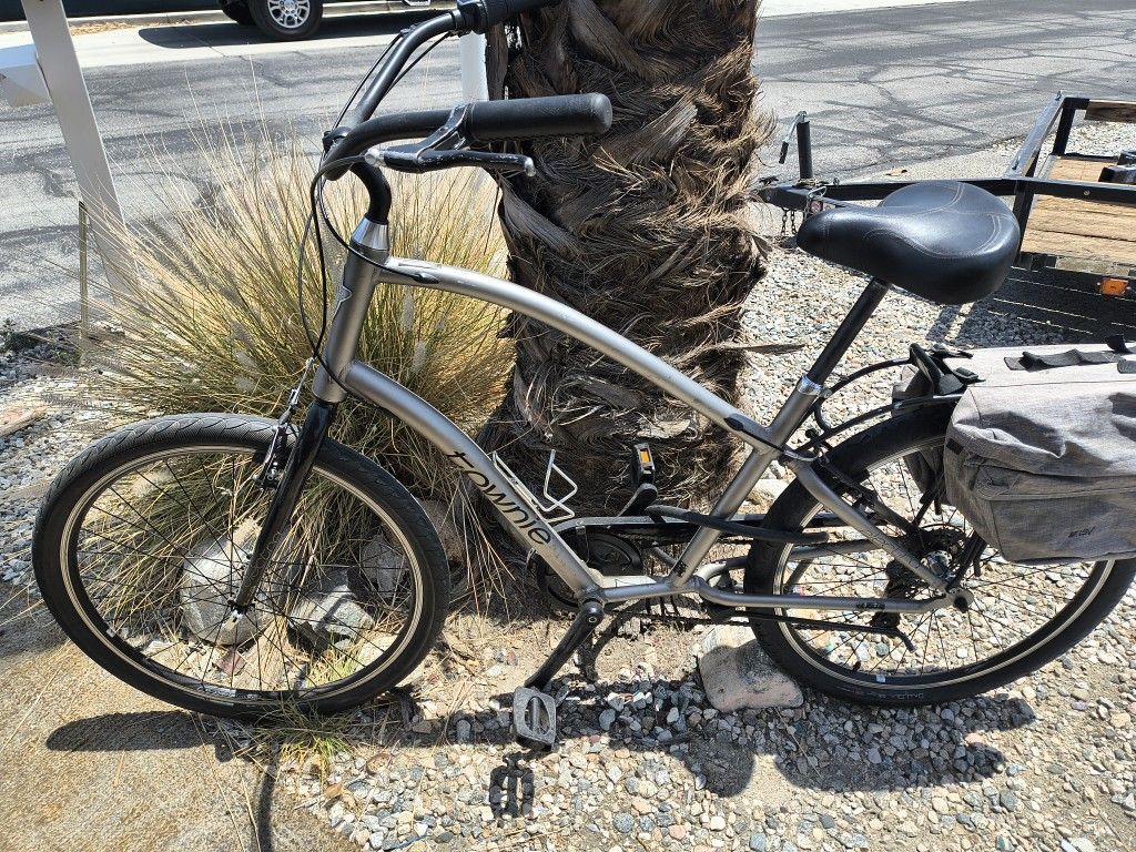 Townie 7 Speed Cruiser, Great Shape. Runs Great.
