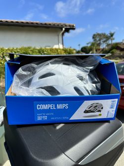 Giant Mips Bicycle Helmet