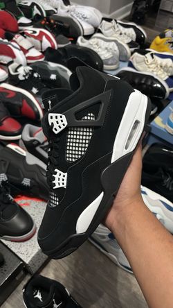 Brand new white thunder 4s  Sz 11 no box