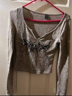 Skull Graphic Long Sleeve Top