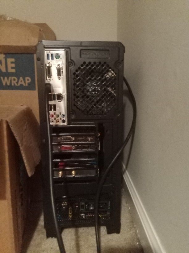 PC With Music Applications Installed