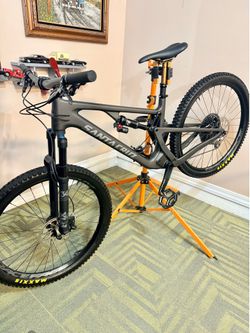 Santa cruz 5010 c full suspension mountain bike 27.5”