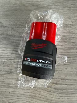 Milwaukee M12 12V Lithium-Ion CP High Output 2.5 Ah Battery Pack