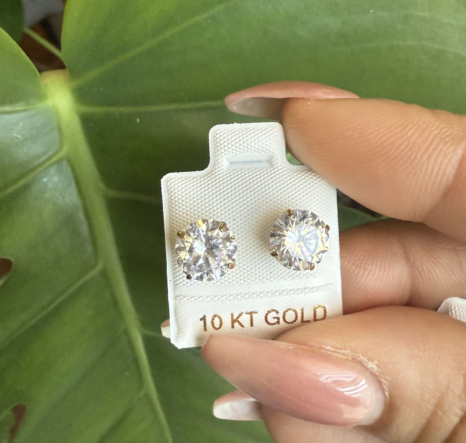 Zirconia Studs 10 K Oro Real