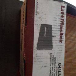 LM 841 Garage Door Lock