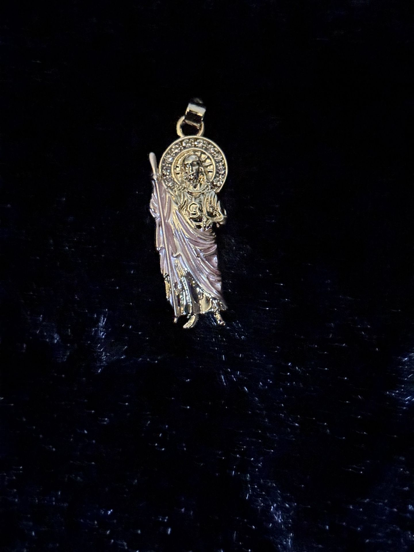 Pendent And Chain Gold Plated